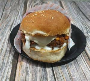 Cheesy Chicken Burger