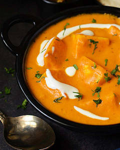 Paneer Tikka Kadhai Momos 