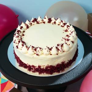 Red Velvet Cheese Cream Cake - 1/2 Kg