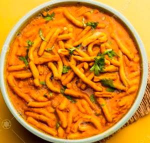 Sev Tamatar Dudh Mein