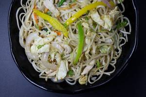 Prawns Hakka Noodles