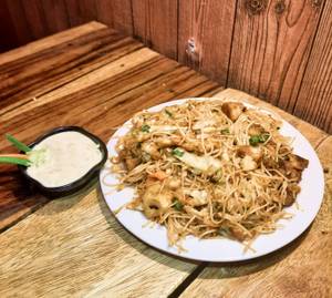 Chicken Blast Noodles                                                       