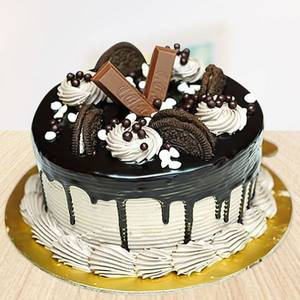 Oreo Kitkat Chocolate Cake [900 Gms ]
