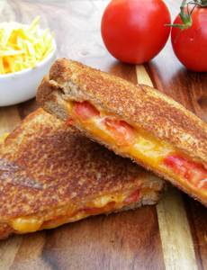 Tomato Cheese Grilled Sandwich 