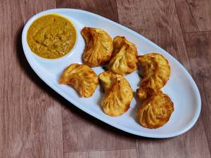 Fried Chicken Schezwan Momos