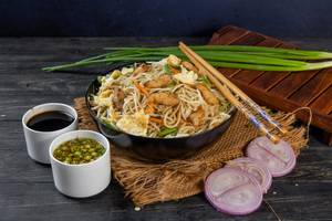 Chicken Hakka Noodles