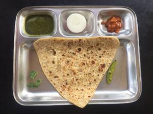 Plain Triangle Paratha (Wheat)