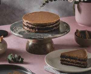Cara Crakine Chocolate Cake (half Kg)