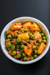 Aloo Matar Dry
