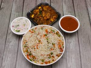 Spl Veg Fried Rice With Paneer Curry
