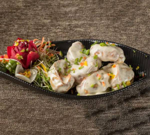 Steamed Cream Momos [6 pieces]