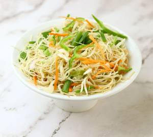 Veg Hakka Noodles
