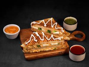 Junglee Paneer Fighting Grill Sandwich [Serves: 2]