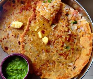 Pyaaz Paratha