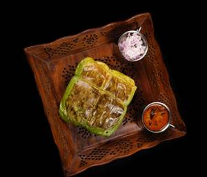 Vazhai Elai Chicken Parotta