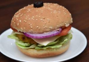 Vegitable Burger With Cheese