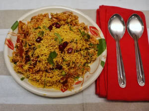 Matki bhel murmura