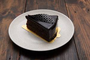 Rich Chocolate Truffle Pastry