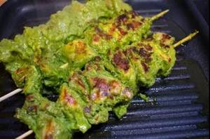 Spicy Hariyali Murg Tikka