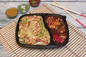 Chicken Hong Kong With Veg Hakka Noodles