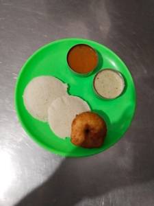 Idli vada