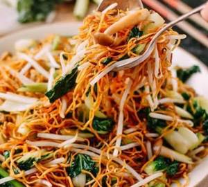Veg Singapuri Fried Chow