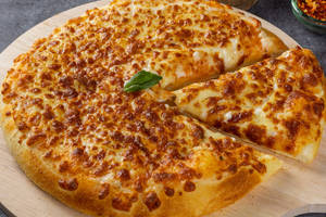 Cheesy Margherita Pizza