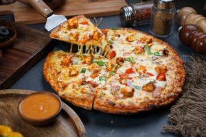 Makhani Paneer Pizza [12 inch]
