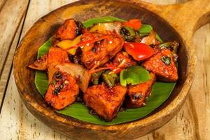 Paneer Chilli Dry (8 Pcs)