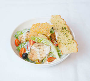 Classic Caesar With Grilled Chicken