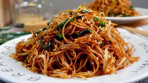 Non Veg Hong Kong Noodles