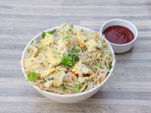 Egg Hakka Noodles