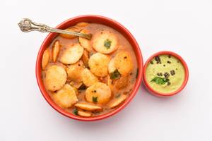 Mini Idlis Dipped In Sambar (14pcs)