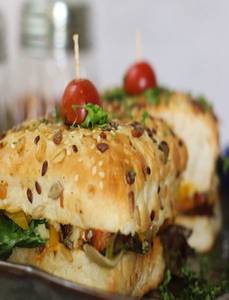 Spinach Corn Cheese Multigrain Panini