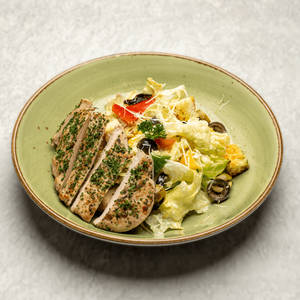 Caesar Salad With Shredded Chicken