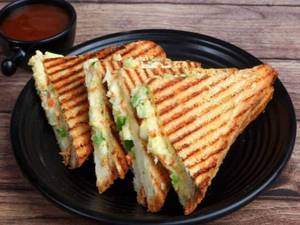 Veg Spicy Tadka Sandwich