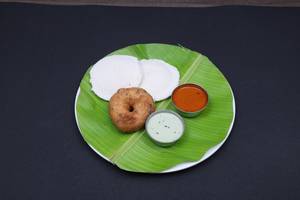 Plate Idli Vada