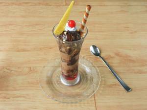 Worlds Best Chocolate Sundae