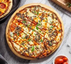 Peri Peri Chicken Pizza                                         