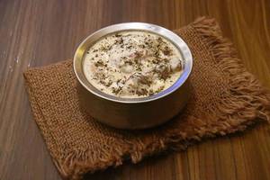 Chicken Kali Mirch White Gravy