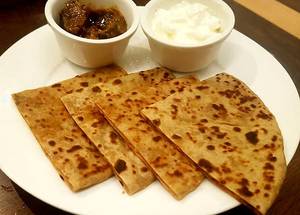 Aloo Paratha (2Pc) With Curd  
