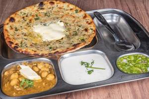 Green Peas Kulcha