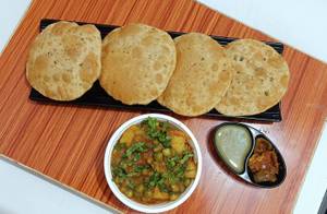 Dal Poori With Aloo Masala