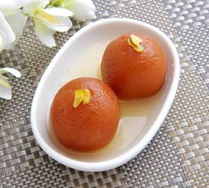 Gulab Jamun ( 2 Pcs ) 