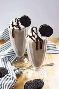 Oreo Milkshake With Icecream