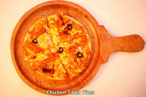 Chicken Tikka Pizza
