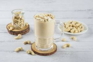 Kaju (cashew) Milkshake