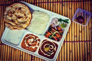 Veg Deluxe Thali