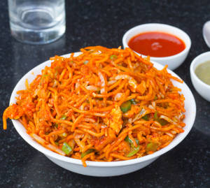 Schezwan Chicken Noodles