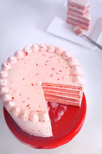 Strawberry Cake  (1/2  Kg)